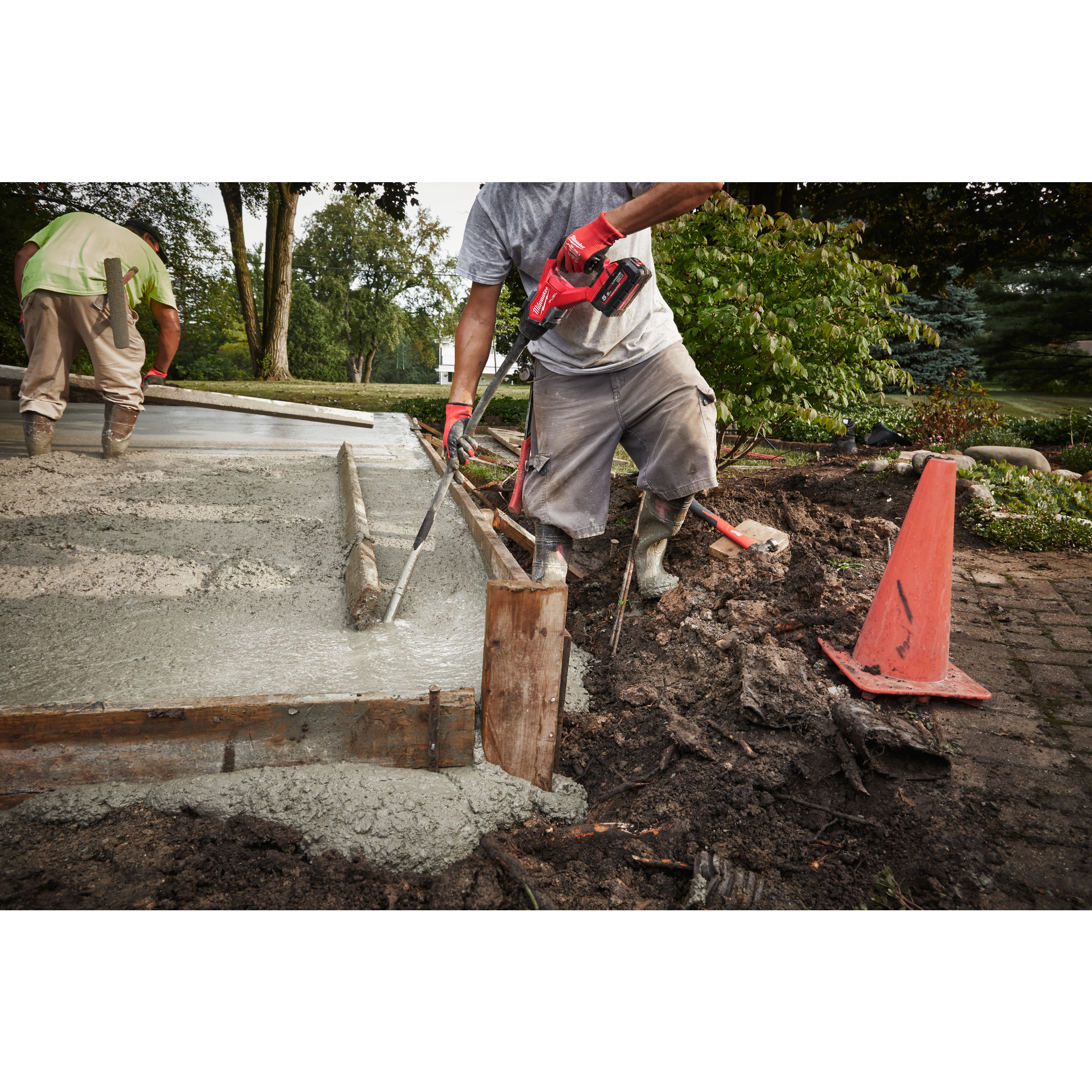 Milwaukee Akku-Betonrüttler M18 FUEL M18FCVN12-0