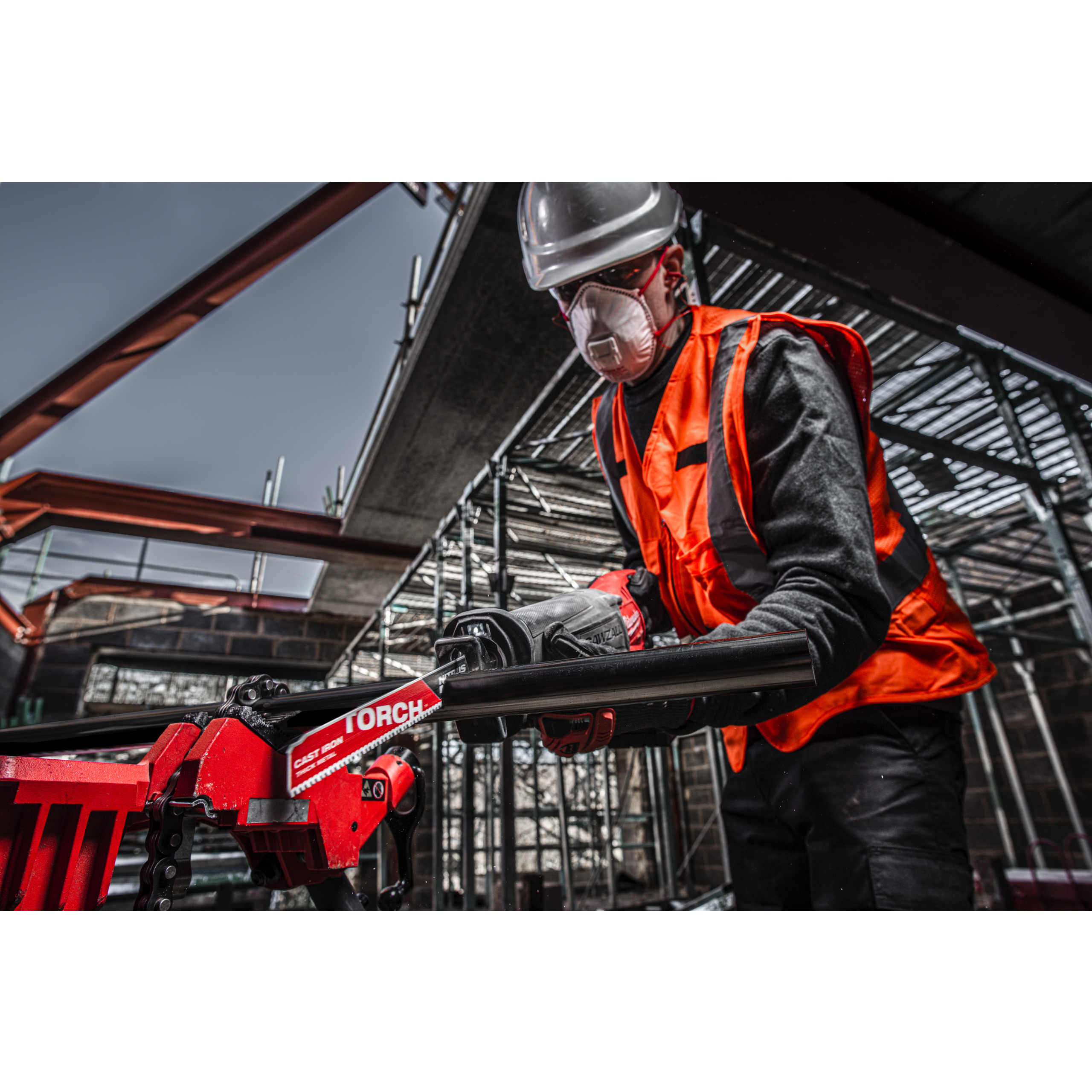 Milwaukee Säbelsägeblatt 150 x 3,2 mm (8 TPI) Metall THE TORCH NITRUS HM-bestückt