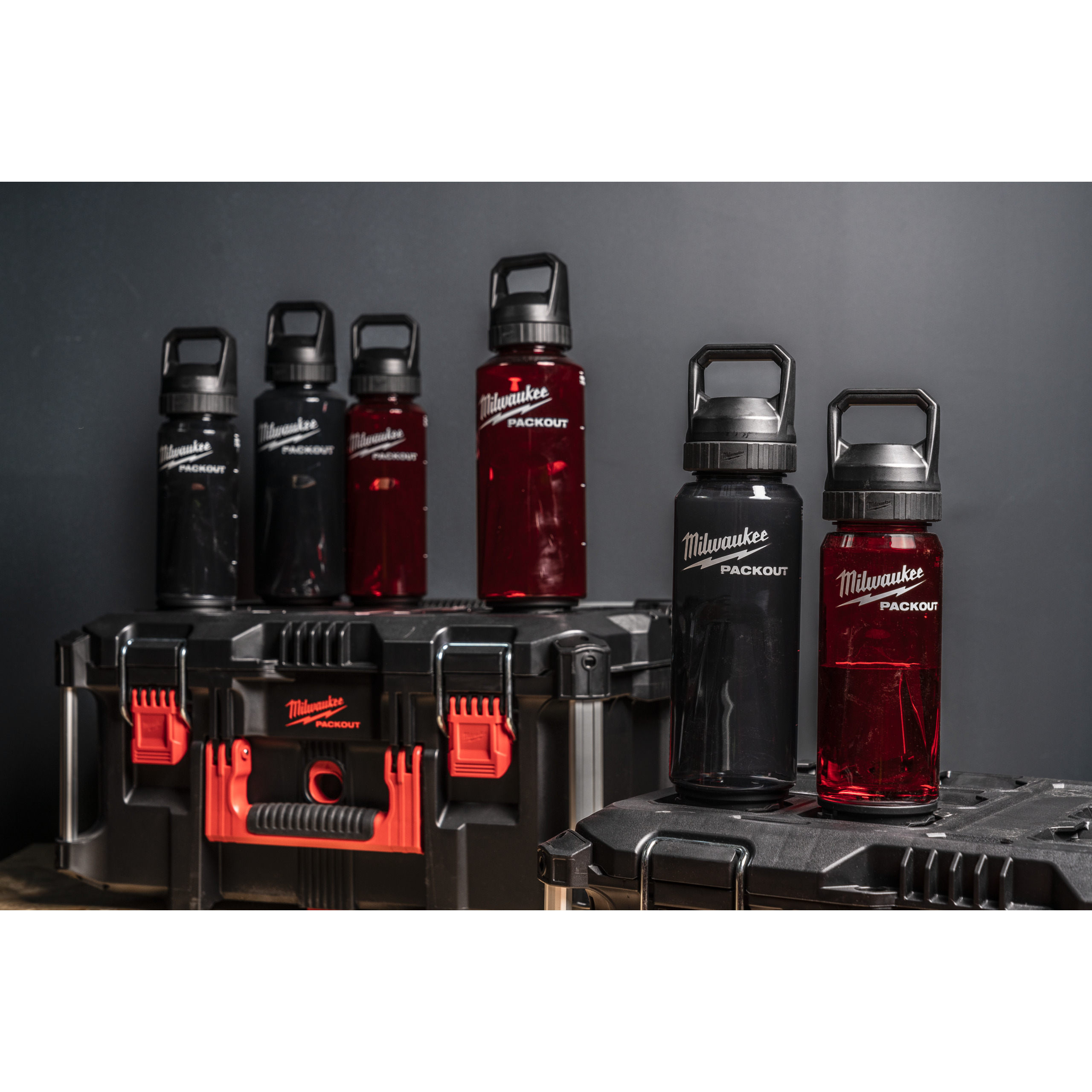 Milwaukee Kunststoff-Trinkflasche 740 ml, schwarz PACKOUT