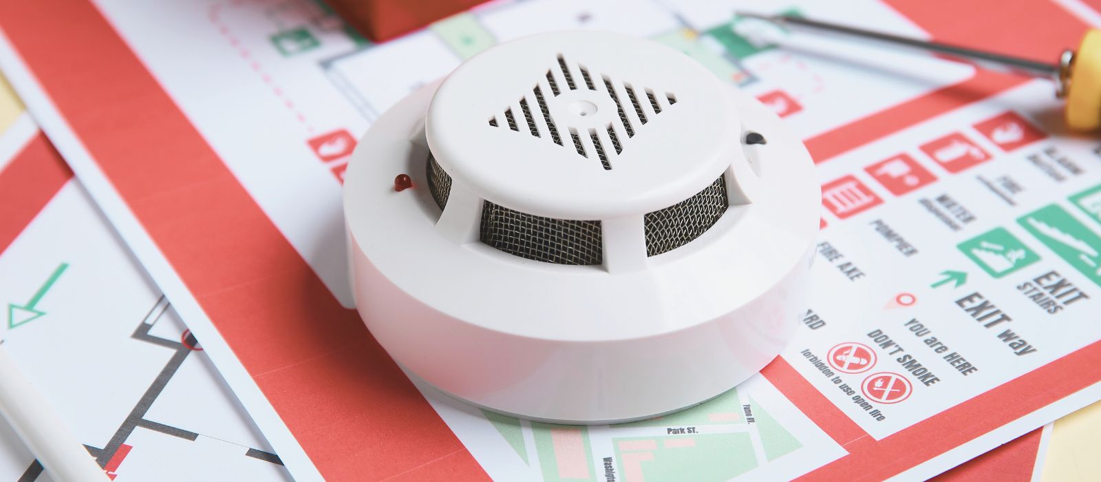 Teaser Blogs (1600 x 700 px) (64) Band