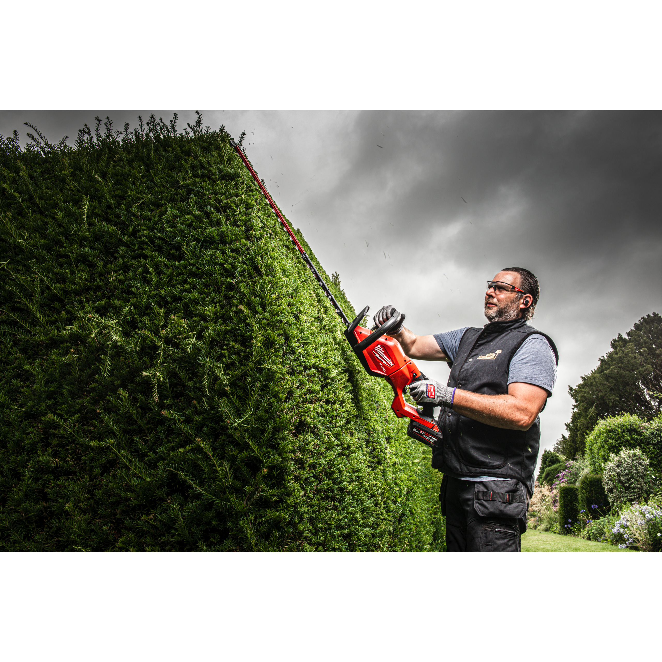 Milwaukee Akku-Heckenschere M18 FUEL 75 cm M18FHET75G2-0