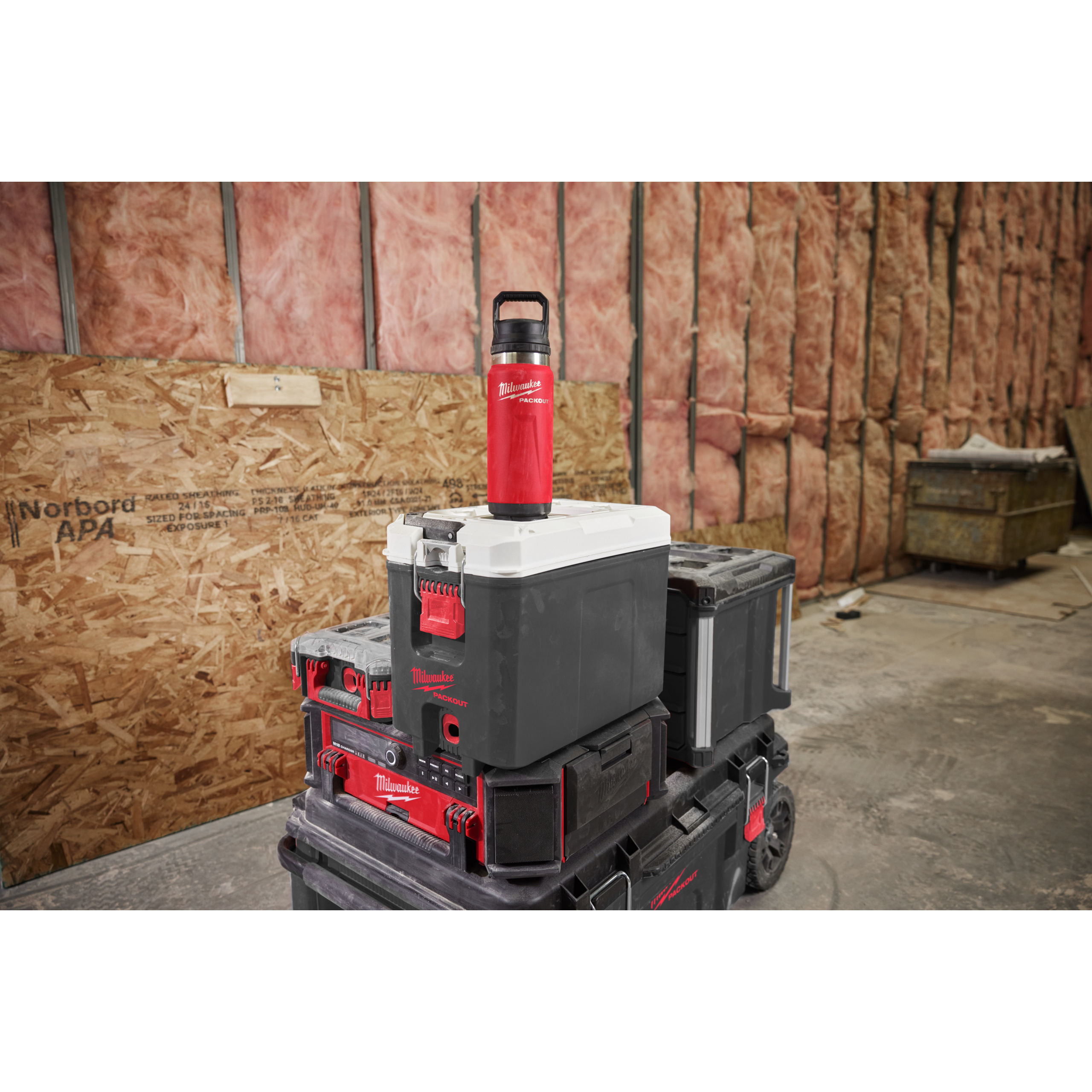 Milwaukee Thermosflasche 530 ml mit Schraubdeckel, rot ﻿PACKOUT Isolierflasche