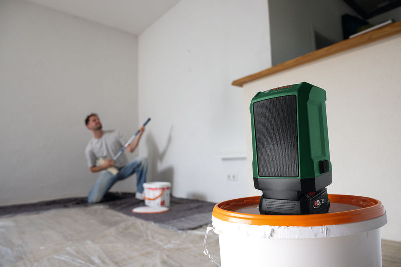 Anwendungsbild, Malerwerkzeug, Lautsprecher, Baustelle, Werkzeug, Kunststoffkanister