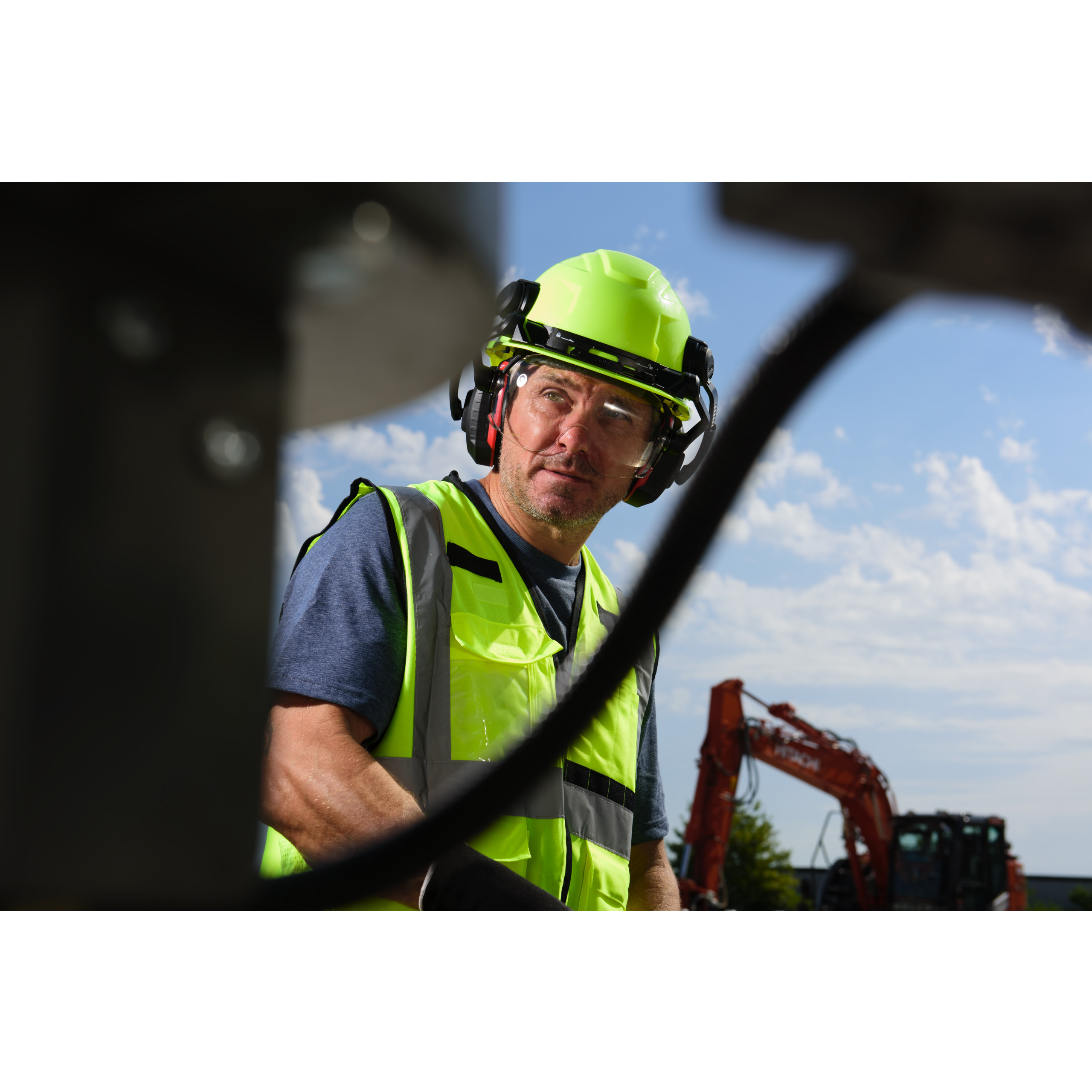 Milwaukee Industrieschutzhelm unbelüfted, Hi-Vis gelb BOLT 100