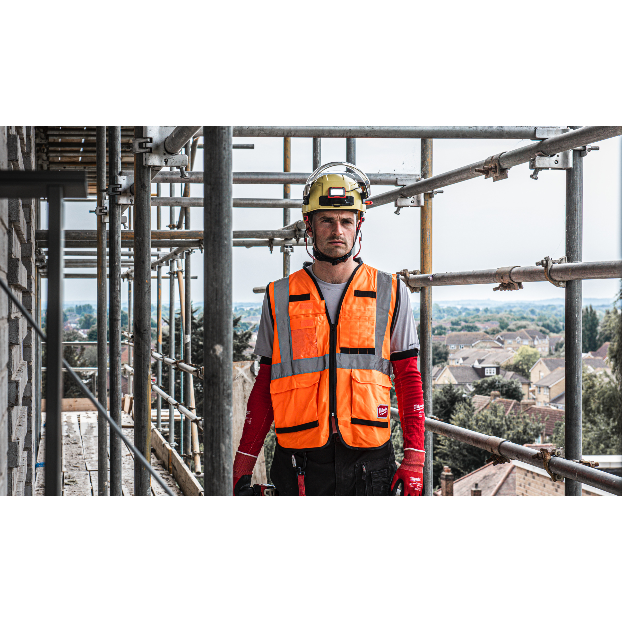 Milwaukee Industriekletterhelm Hi-Vis, belüftet BOLT 200