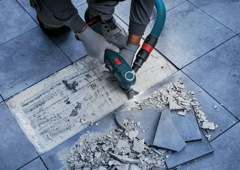Anwendungsbild, Fliesenkern, Fliesenboden, Schleifer, Trennscheibe, Kachelreparatur