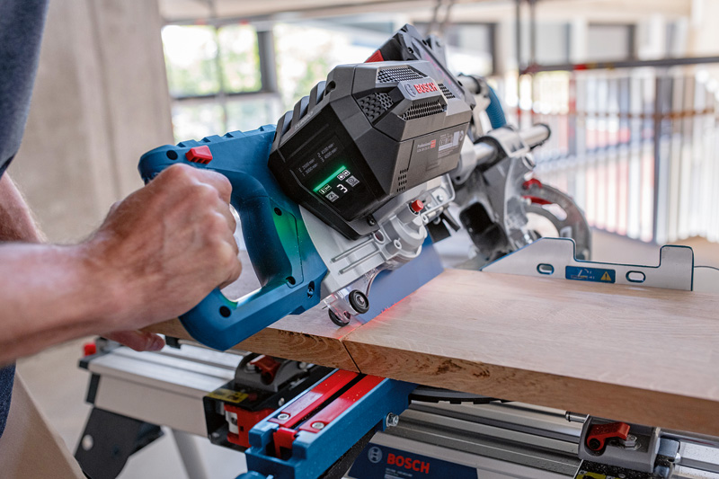 Bosch Akku-Kapp- u. Gehrungssäge BITURBO GCM 18V-216 DC, 1x Kreissägebl/Bluetooth-Mod.