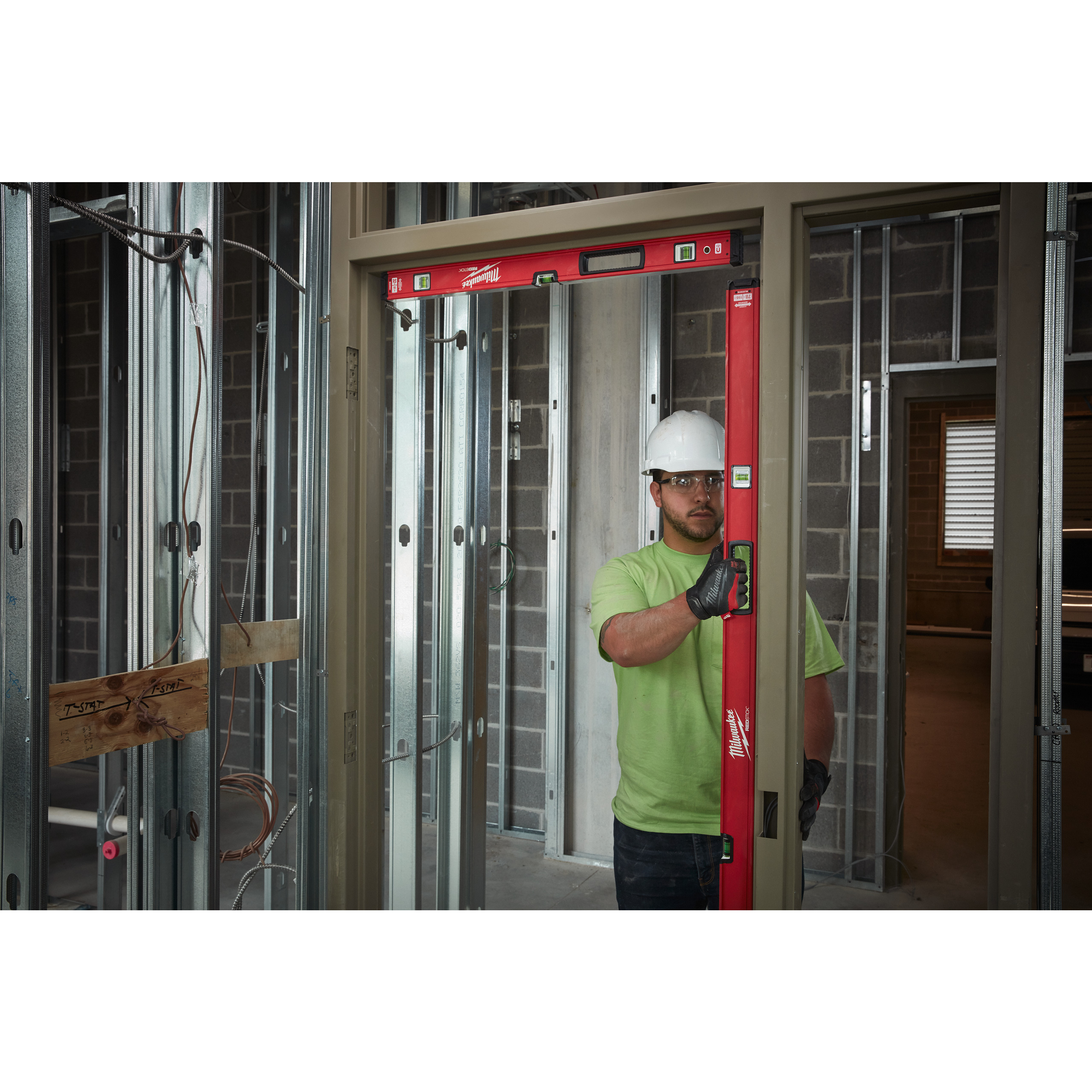 Milwaukee Wasserwaage 200 cm lang magnetisch REDSTICK Premium